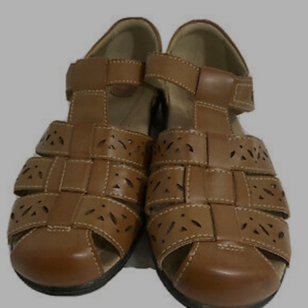 Earth Spirit sandals 👡